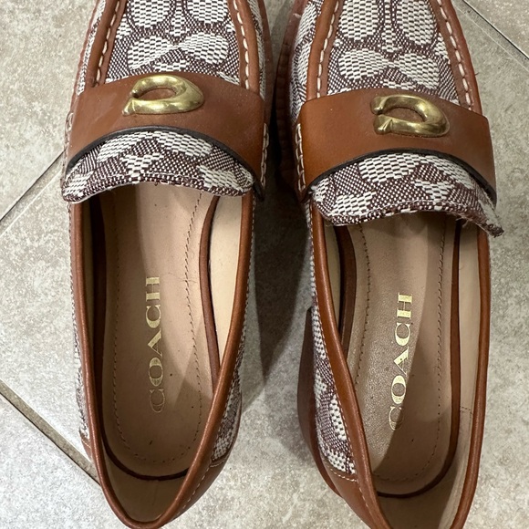 Coach Leah jacquard brown loafer 5.5 B - Picture 1 of 8